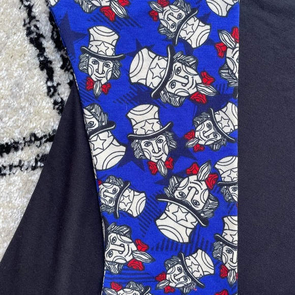 LulaRoe Raglan Tee NWT - Picture 2 of 3